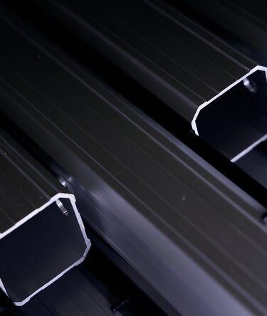 Ecotent Aluminiumstruktur in der Produktion.